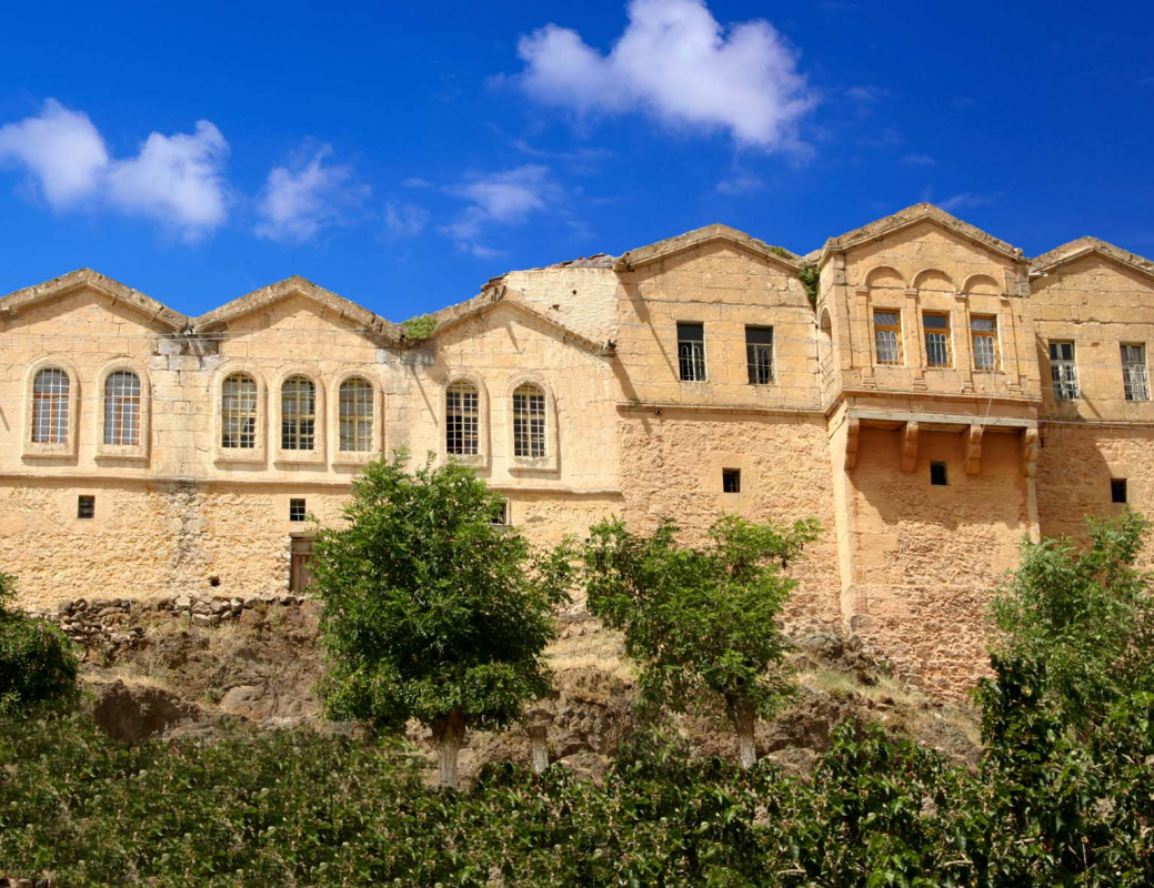 AKSARAY GÜZELYURT OTEL YAPIMI VE RESTERUZ YAPIMI